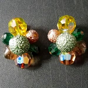 Signed Vintage Carnegie Clip On Earrings